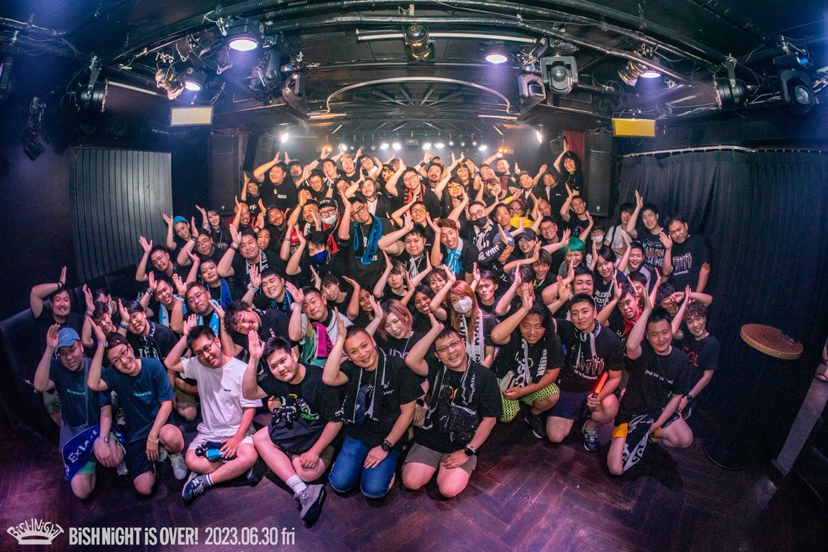 uechaaan1214's tweet photo. BiSH NiGHT 雨の中たくさんのご来場本当にありがとうございました😭🫶❤️
朝まで本当に一瞬でずっと楽しくて笑顔でBiSHとバイバイできたかなと思います🌸
またいつかどこか、
星が瞬く夜にお会いしましょう🙌💫
SEE YOU!
#BiSHNiGHT
#BiSHナイト
photo by @Hexa_pon https://t.co/GmMjk6fTvZ