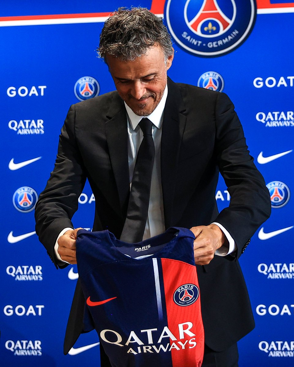 brfootball's tweet photo. PSG present Luis Enrique as their new coach 📸 https://t.co/PQf6R1tM0a