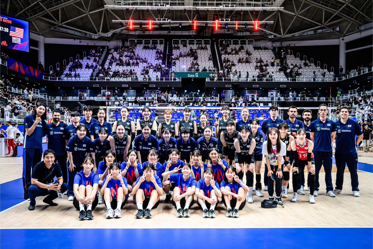 VNL 2023 Done.
Many thanks to all the players &amp; staff that did their best to show our best version in each match.
Results didn’t come as we want and we feel really sorry because the atmosphere in Suwon was incredible. 
Supporters: YOU ARE INCREDIBLE! 
Keep fighting!
TeamKorea 🇰🇷