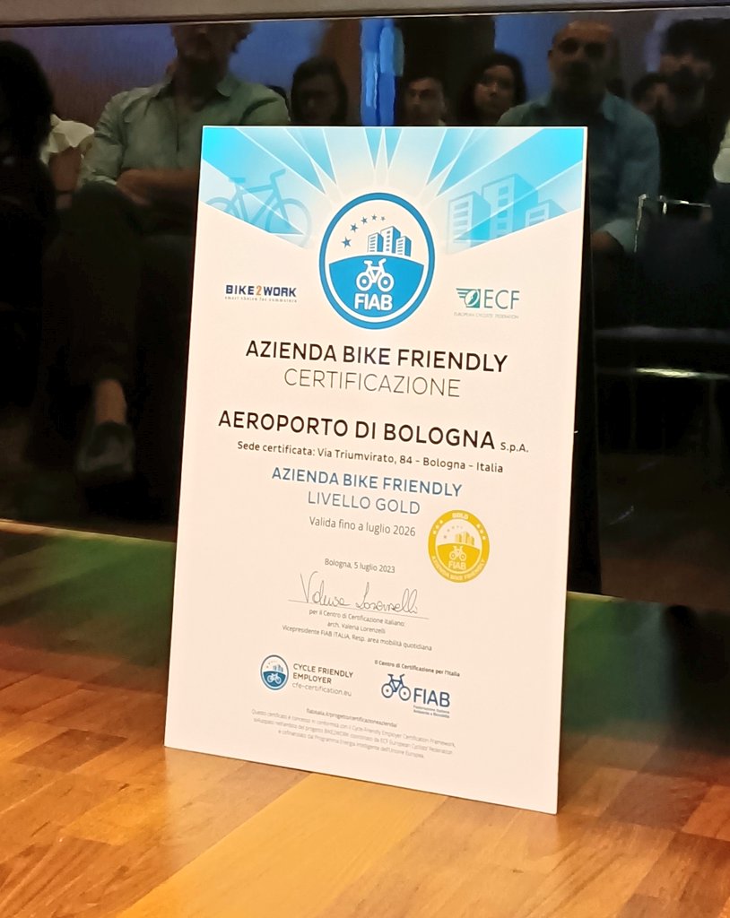 project_upper's tweet image. A big thank you to Dora Ramazzotti&amp;amp;Barbara Melotti of @BLQairport for the impeccable organization. A pleasure to have shared the floor with so many competent mobility colleagues and also with our sister project @project_spine A presto Bologna #UPPERProjectEu #MaaR @CIVITAS_EU