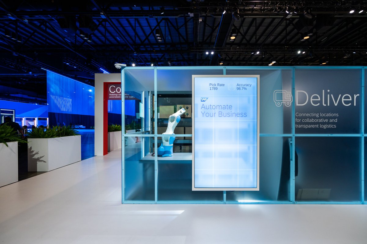 MadeFirstTn's tweet photo. More from our time in Orlando with SAP
SAP Central Showcase
Client: @VTProDesign
#MadeFirst #fabrication #fabricationshop #design #alwaysbuilding https://t.co/Th4Zo7qtvY
