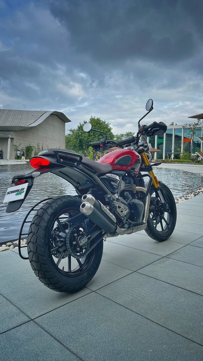 Sandeep Singh Rathod (@sandeeprathod) on Twitter photo Oh that smile... thanks <a href="/indiatriumph/">TriumphIndiaOfficial</a> 🔥. Price for Scrambler 400x not yet announced but with the kind of price of Speed 400 (Rs 2.33 lakh). This is going to be exciting.
#triumphmotorcycles #triumpscrambler400x #scrambler400x #400ccmotorcycle #truimphindia #gearfliq Oh that smile... thanks <a href="/indiatriumph/">TriumphIndiaOfficial</a> 🔥. Price for Scrambler 400x not yet announced but with the kind of price of Speed 400 (Rs 2.33 lakh). This is going to be exciting.
#triumphmotorcycles #triumpscrambler400x #scrambler400x #400ccmotorcycle #truimphindia #gearfliq