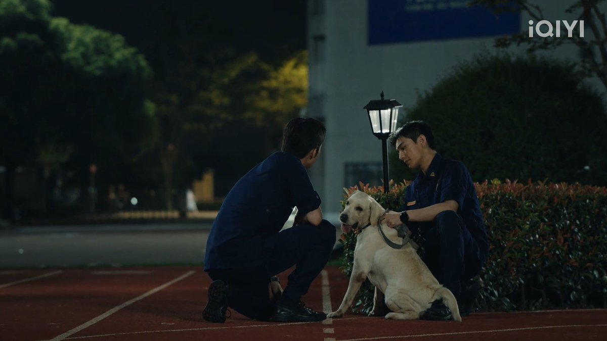 fairydramaland's tweet photo. fire isn't the only thing that's hot, it's bcs of yang yang and binbin in the same frame too 🤭 they have very good bros relationship, sadly binbin just a cameo 🥲 after love o2o and this, hope to see they are working together again.

#fireworksofmyheart #yangyang #zhangbinbin https://t.co/Y5wTEIsBOu