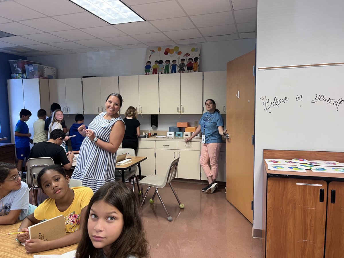 WolffSherrie's tweet photo. Art at Summer Steam Camp is so much fun! Painting with magnets and rock painting ⁦@ccpssteam⁩ ⁦@CCPSTitle1⁩ ⁦@LindyGeorge444⁩ ⁦⁦⁦⁦⁦@CCPS_PRE_K⁩  ⁦ https://t.co/t68XSS62Pq