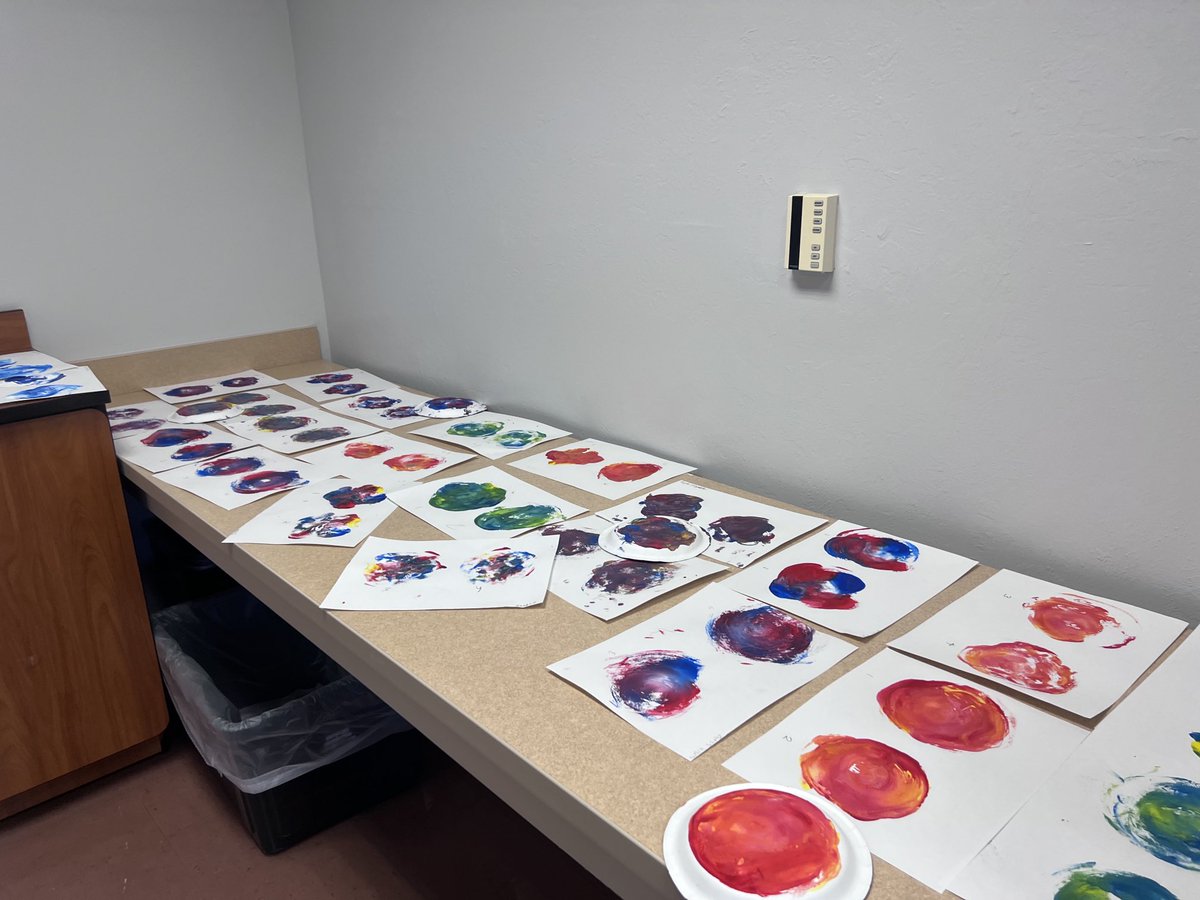 Art at Summer Steam Camp is so much fun! Painting with magnets and rock painting ⁦<a href="/ccpssteam/">@CCPSSTEAM</a>⁩ ⁦<a href="/CCPSTitle1/">@CCPSTitle1</a>⁩ ⁦<a href="/LindyGeorge444/">Lindy George</a>⁩ ⁦⁦⁦⁦⁦<a href="/CCPS_PRE_K/">Collier County Public Schools PRE-K Programs</a>⁩  ⁦