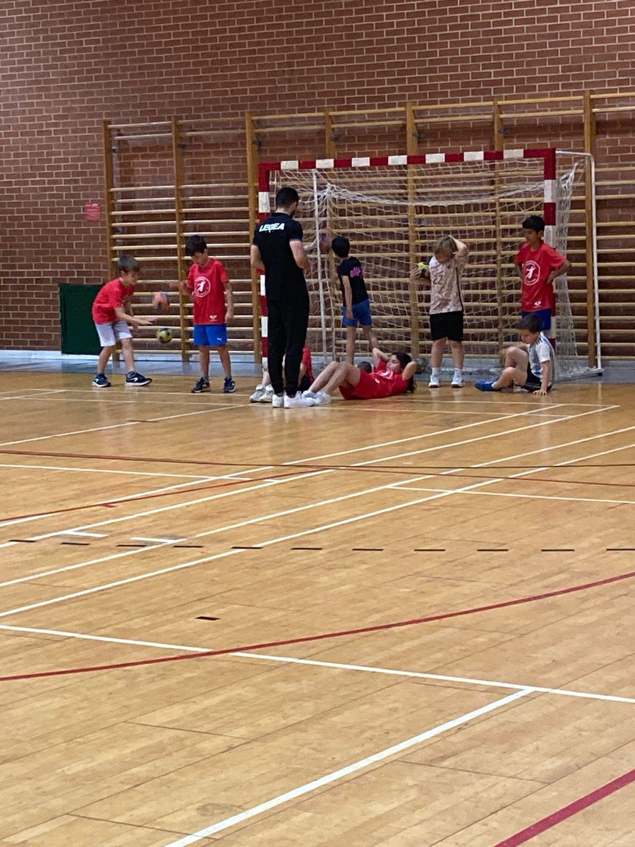 Royal Premium Gijón tweet media