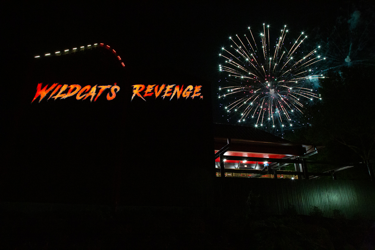 supkophoto's tweet photo. A very long and amazing firework show at @Hersheypark last night! https://t.co/NPlAmz1EaB