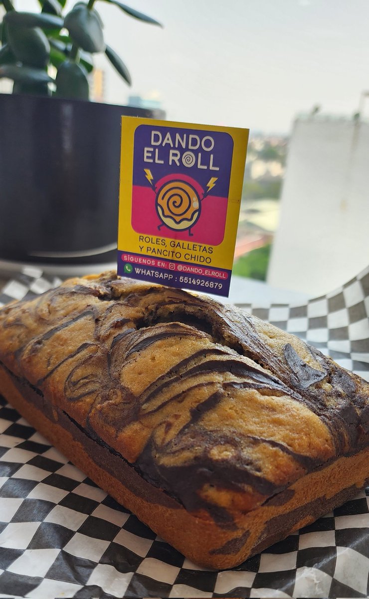 acg_dg's tweet image. #poderosoyhumedo pero con panqué marmoleado de #dandoelroll para el desayunito.😍🤤 cc @lula_cg