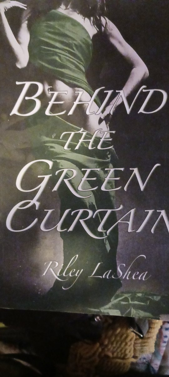 Cellderland's tweet photo. I have been Audiobooking so much my reading has suffered, plus I go thru books so much faster its missing the pause love I use to get. Gota break that habbit and this has been sitting on my #TBR for months!! Ive heard great things. Let us see.
#Thisweeksread https://t.co/Jps0wvuSgd