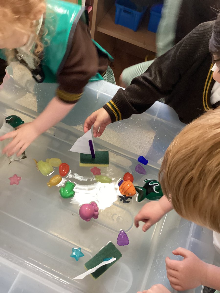 NStHerberts's tweet image. We have been thinking about what makes a good boat. We spoke about our experiences, compared similarities and differences of boats and predicted if materials would float or sink. We tinkered and created boats, checking if they would float!  #stherbertscomputing #barefootcomputing
