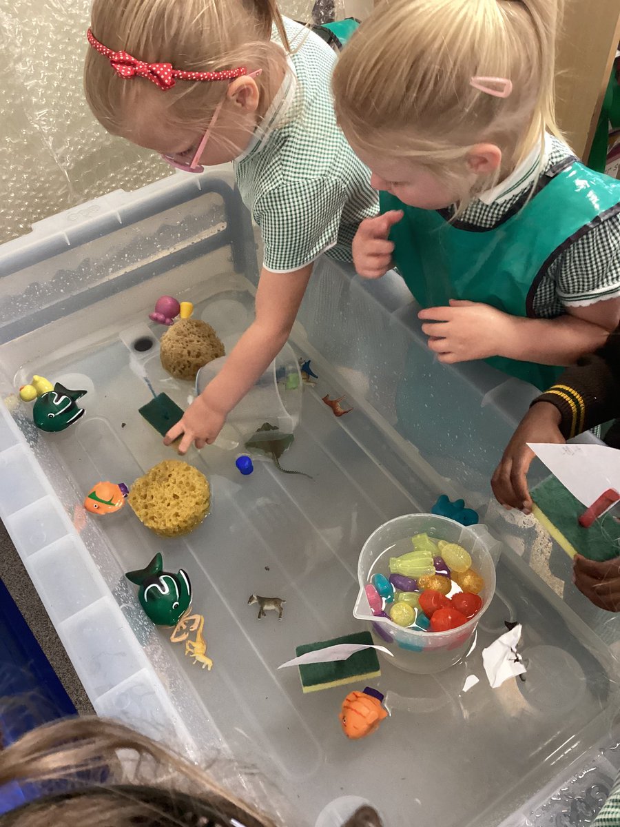 NStHerberts's tweet image. We have been thinking about what makes a good boat. We spoke about our experiences, compared similarities and differences of boats and predicted if materials would float or sink. We tinkered and created boats, checking if they would float!  #stherbertscomputing #barefootcomputing
