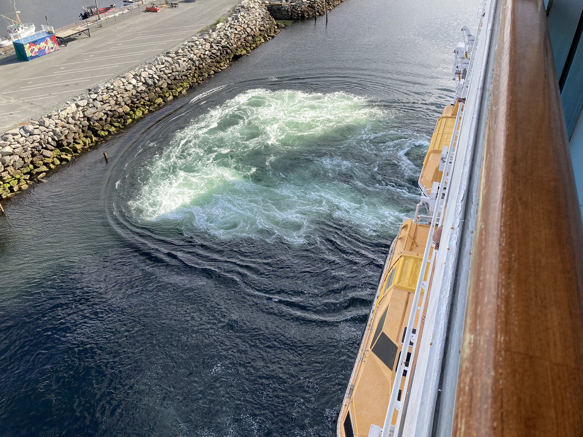 kroesje1's tweet photo. Bey Bey @VisitTrondheim op naar @maloy #maloy @CostaCruises #costafavolosa #noorwegen #lofoten https://t.co/qexdXy4pWI