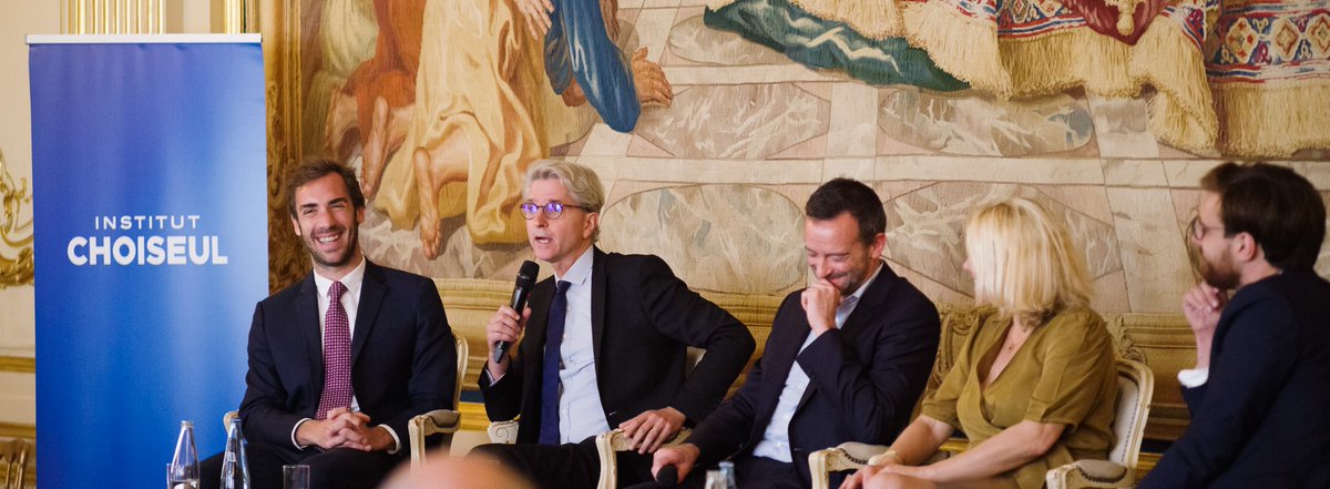 instchoiseul's tweet photo. L'économie circulaire est encore mal connue, et historiquement confondue avec le recyclage.

Merci à tous les participants d'hier pour notre table ronde "Comment rendre l'économie circulaire désirable ?". 🎙️

👉 https://t.co/4qxxfwikti

#CircularEconomy https://t.co/IHNra3g38H
