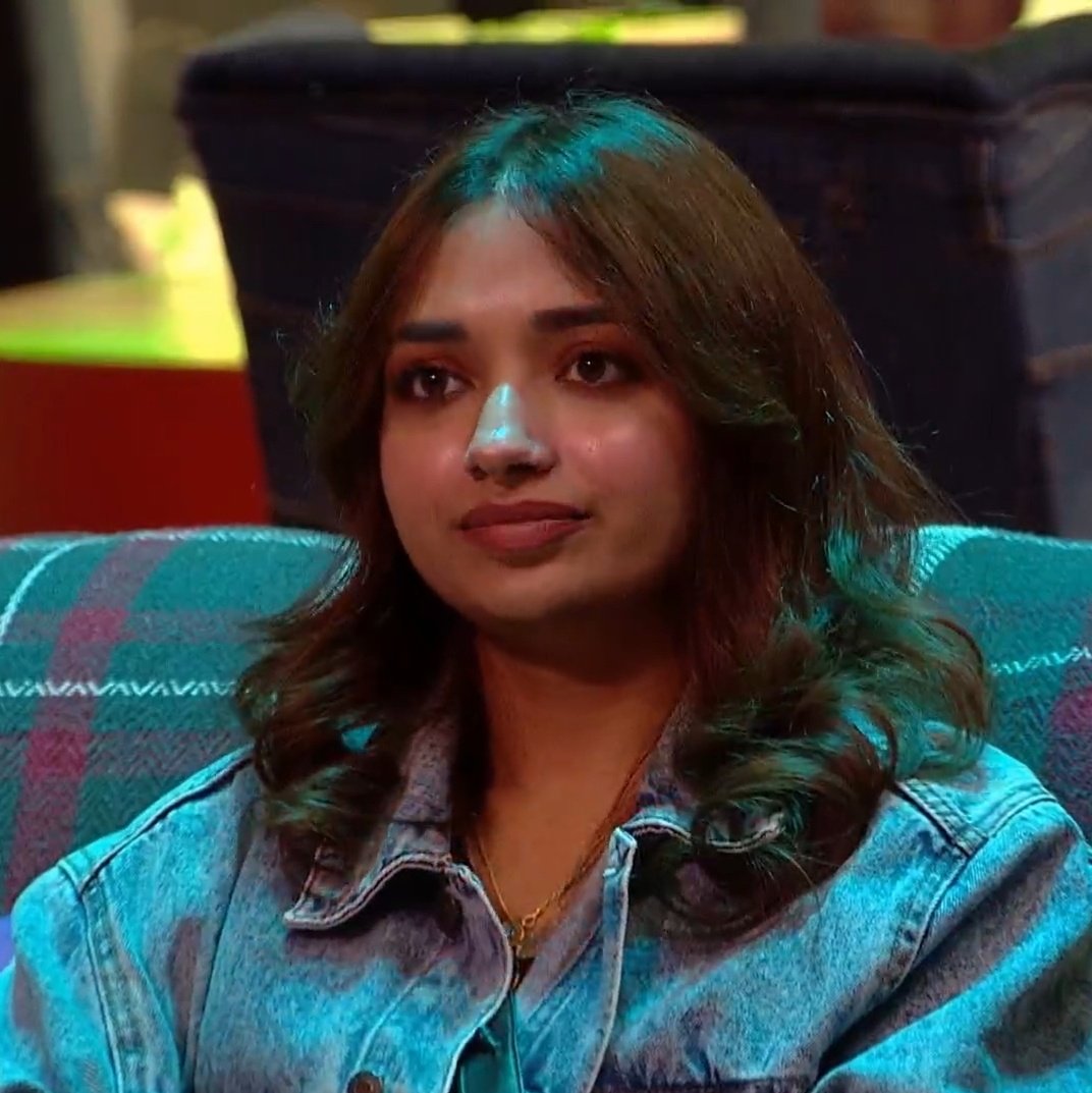 #ManishaRani said that #JiyaShankar is irresponsible captain !!

Do you agree with her ??
Rt - Manisha
Like - Jiya 

#BiggbossOTT2 | #Abhisha | #Abhiya