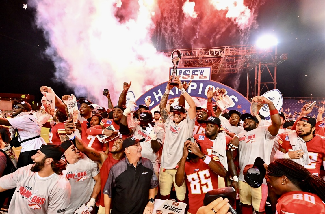 TheUSFLNewsHub's tweet photo. USFL 2023 Championship Game TV Rating Sees Significant Decline In Viewership From 2022 (via @ByMikeMitchell) https://t.co/dH74Vqy4qh #USFL #USFLNews #USFLTVRatings #USFL2023 #NBC https://t.co/O6bgah7g7D