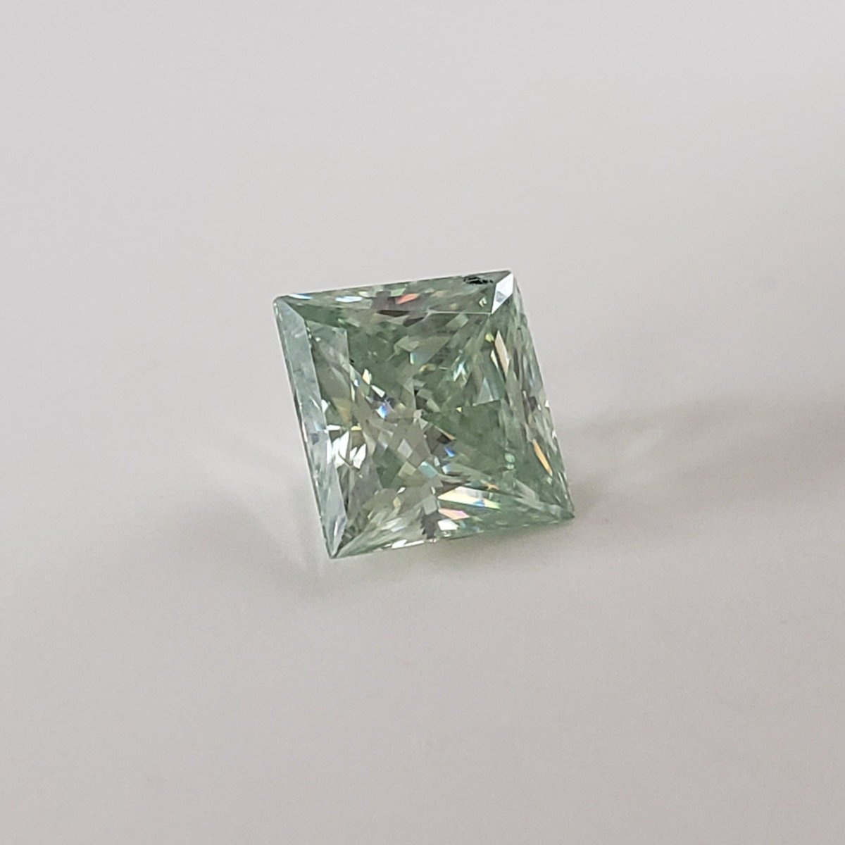 CanagemDotCom's tweet image. Moissanite | Princess Cut | Bright Green | 6.5mm 
presented by Canagem.com 

at bit.ly/3CWBU22

#DiamondReplacement #DiamondAlternative
