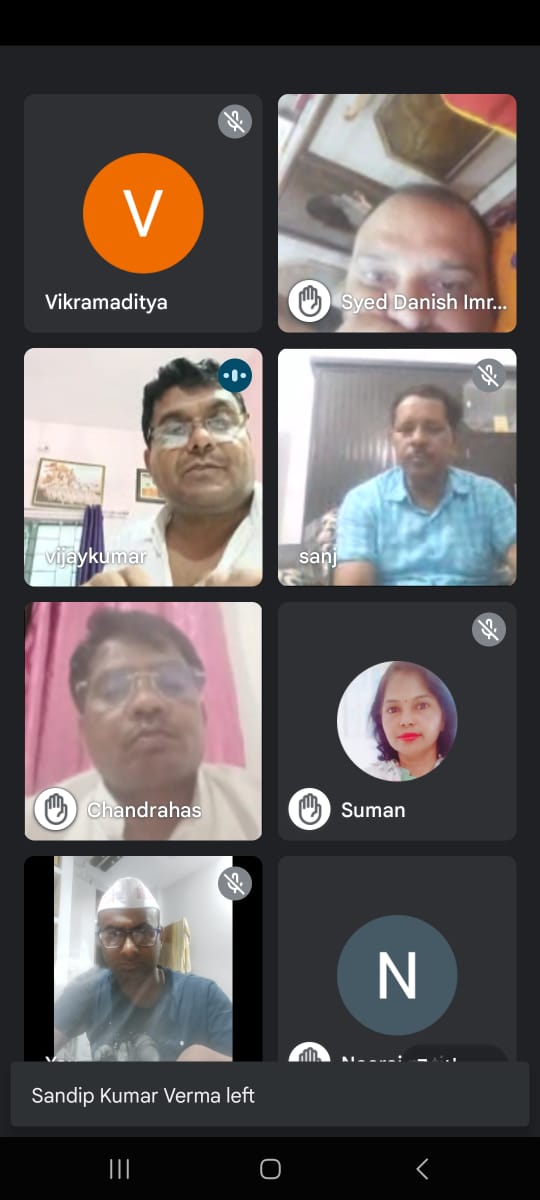 vijaykbandhu's tweet photo. अटेवा प्रदेश कार्यकारिणी की बैठक
NMOPS/अटे��ा केआगामी कार्यक्रमों पर हुआ विचार मंथन,लिए गये महत्वपूर्ण निर्णय संगठन की मजबूती और आंदोलन की तैयारी के सिलसिले में हुई परिचर्चा। NPS निजीकरण भारत छोड़ो यात्रा की #ऐतिहासिक सफलता के लिए सभी साथि��ों व संगठनों के प्रति आभार व्यक्त गया। https://t.co/tVHAvPRkiy