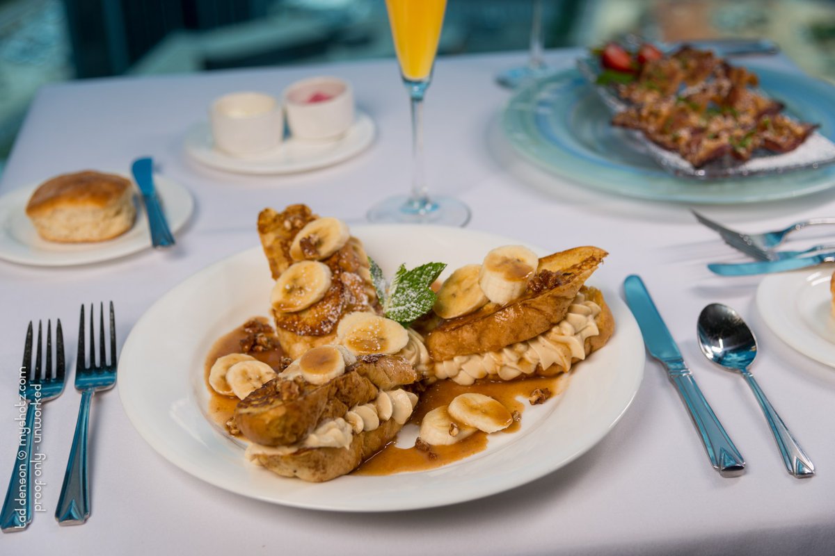 GoDauphins's tweet photo. Join us for Sunday Jazz Brunch featuring live music and brunch favorites like our Banana Dock's French Toast! ​​​​​​​​🍌🥖☕
​​​​​​​​
This delicious dish features French bread, rum caramel custard, Bananas foster sauce, candied pecans, and bacon! https://t.co/0LZ3KXwWlV