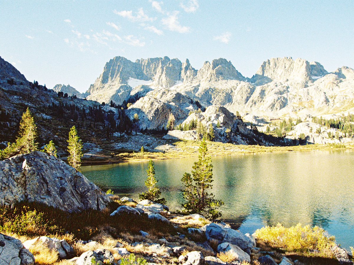 bradmbaldwin's tweet photo. From a Fall morning in the Sierras 🎞️ https://t.co/ouVMdth1VY