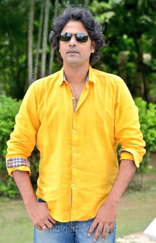 kayaldevaraj's tweet photo. July 6th
#HBDJeevan
#HappyBirthdayJeevan
Wishing You Abundant Happiness Prosperity And Success. Happy Birthday #Jeevan .
#ActorJeevan https://t.co/vGkaZLbngT