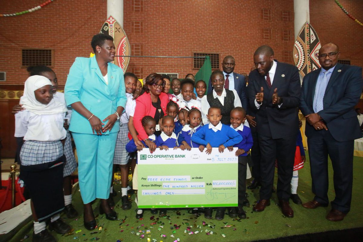 BrianMulama_'s tweet photo. A total of 100 Million Shillings for Free ECDE Grant unveiled by H. E Governor @SakajaJohnson today will benefit 30,356 pupils enrolled in our 225 ECDE Centers in Nairobi. Watoto wasome free wakingoja Dishi Na County 3rd Term. #LazimaIWork https://t.co/3PmsVVeJ2C
