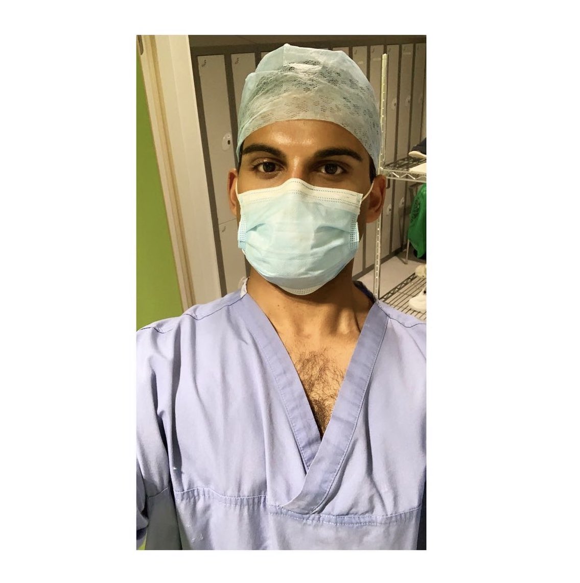 drshaunharan's tweet photo. My mum moved to the UK to be a nurse in the 70s caring for patients in intensive care. Incredibly grateful to be part of the NHS family and continue a dedication to our amazing healthcare service 💙 @NHSEngland @NHSuk @theRCN @RCObsGyn #NHS75Women #NHSBirthday #gynaecology #RCOG https://t.co/gXcLfcyIxT