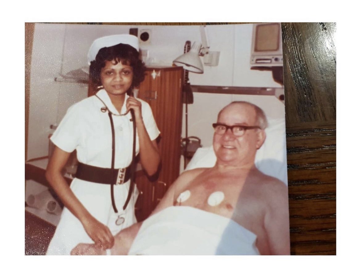 drshaunharan's tweet photo. My mum moved to the UK to be a nurse in the 70s caring for patients in intensive care. Incredibly grateful to be part of the NHS family and continue a dedication to our amazing healthcare service 💙 @NHSEngland @NHSuk @theRCN @RCObsGyn #NHS75Women #NHSBirthday #gynaecology #RCOG https://t.co/gXcLfcyIxT