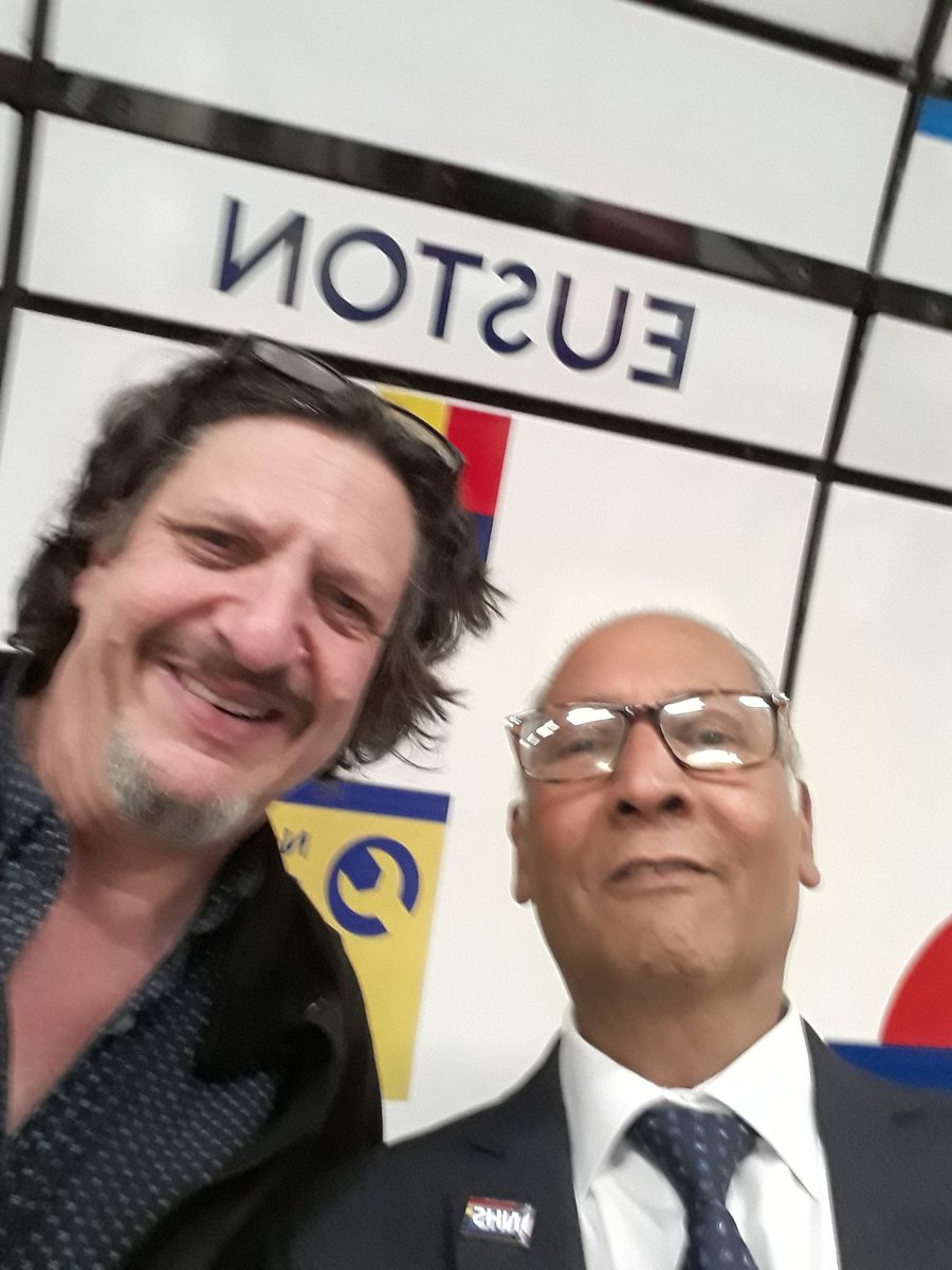 @maxoosman1 (@oosmanmax) on Twitter photo Met Ray by chanceat Euston Station.Thanks for the photo.Will you critic my wife's Norma Roti. Met Ray by chanceat Euston Station.Thanks for the photo.Will you critic my wife's Norma Roti.