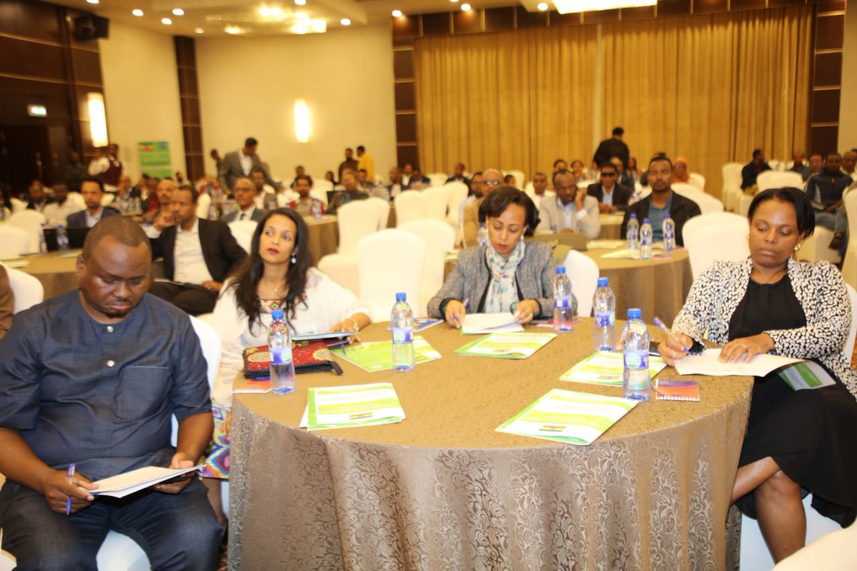 FMoHealth's tweet photo. የስርዓተ ምግብ ችግርን መፍታት አሁንም ከፍተኛ ትኩረት የሚሻ፣ የሴክተር መስሪያ ቤቶችንና የአጋር አካላትን ቅንጅታዊ አሰራር የሚጠይቅ ሀገራዊ አጀንዳ ነው፡፡ 
https://t.co/FVwbeKvdJ1 https://t.co/q9up63nlit