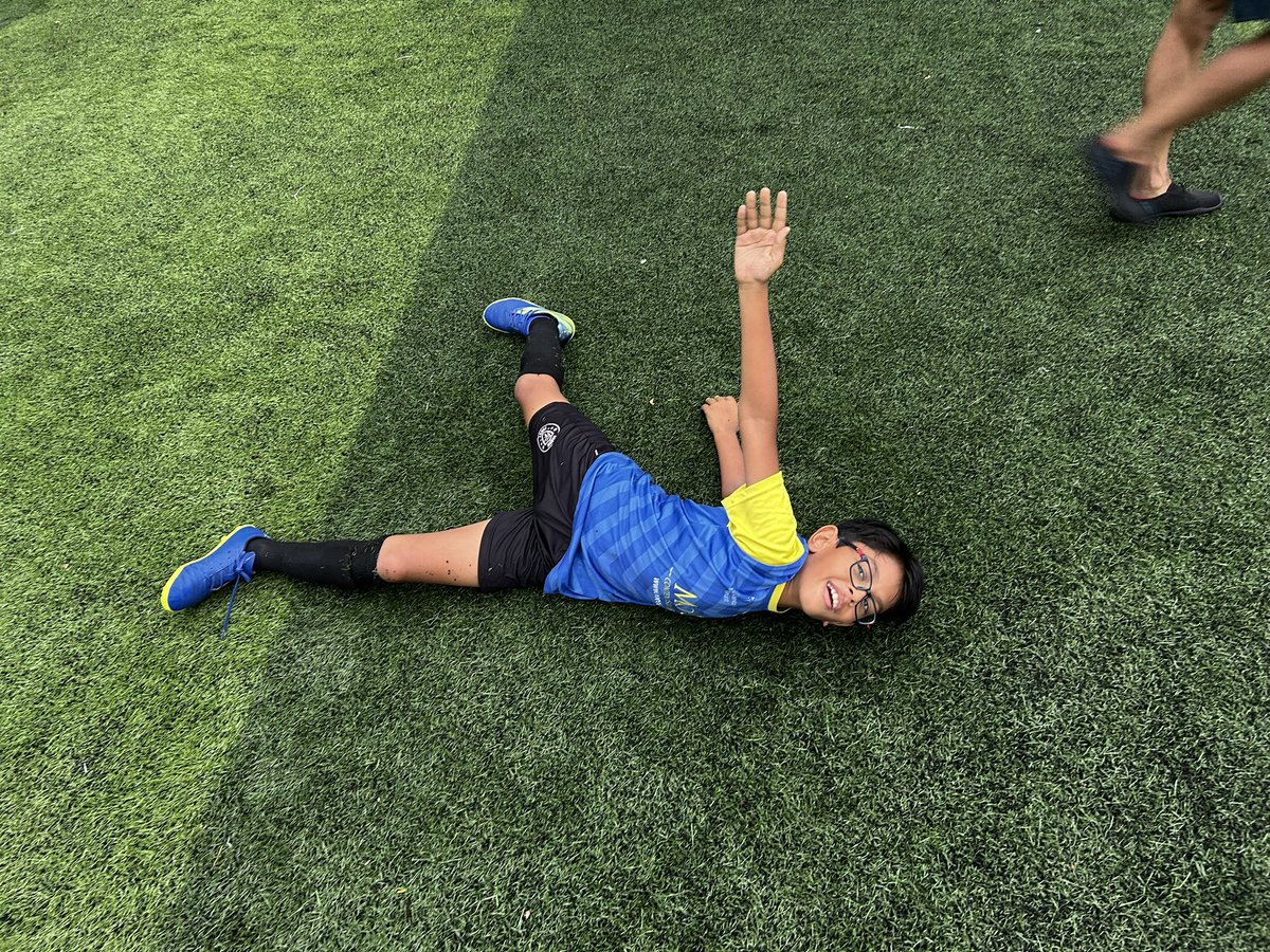 FootieFirst_IND's tweet photo. Here’s a peek into the fun our children are having at our Fitness First training sessions!

Speed, Agility, Strength, Endurance &amp; more…

To know more, call 9819227766!

#KidsFitness #ChildrensFitness #WeLoveFootball https://t.co/V0i1JOftkn