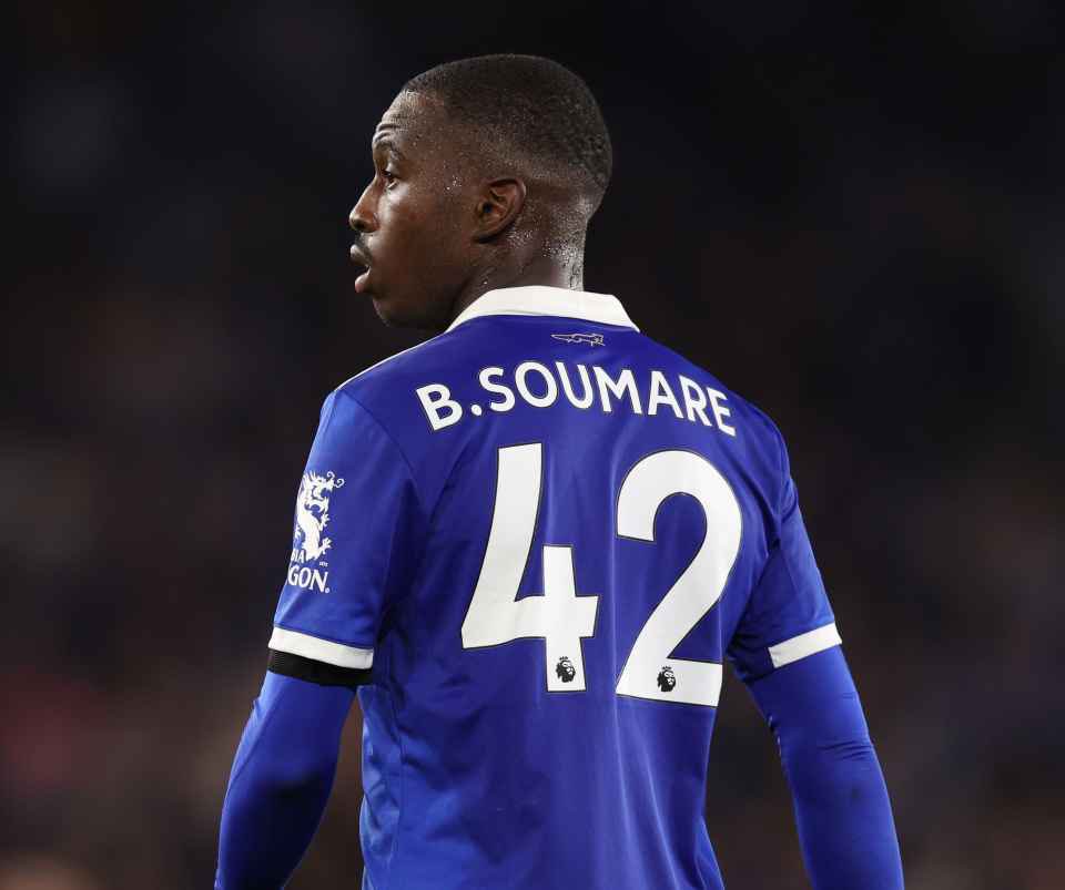 crazyaboutLCFC's tweet photo. [a thread 🧵] 

Why Soumare could be a very good player for us next season. 

#soumare #lcfc #leicestercity #leicester #championship #mareca https://t.co/ci2ODf9Q1z