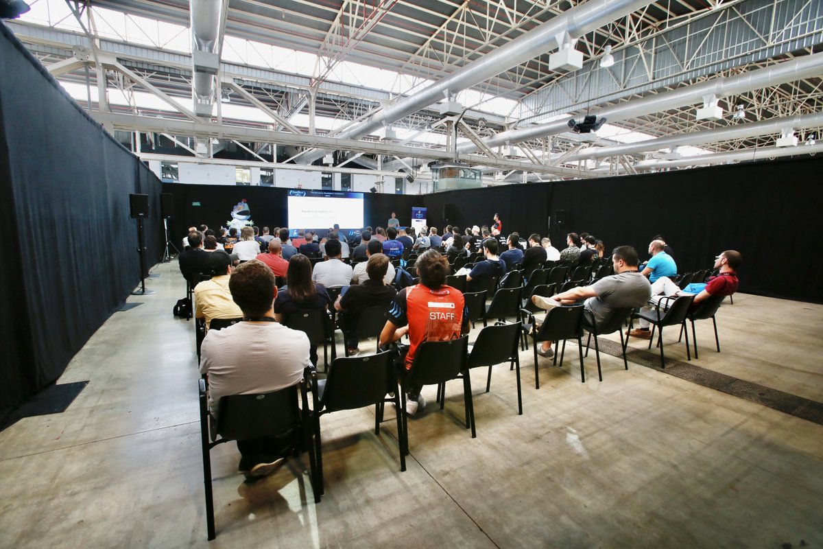 fargahospitalet's tweet image. 👨‍💻Aquest dimecres s&apos;ha tancat la @dev_bcn, amb un miler de participants del món de la tecnologia i desenvolupadors que han omplert #LaFargaLH durant 3 dies de certamen.

#DevBcn23 #LHospitalet