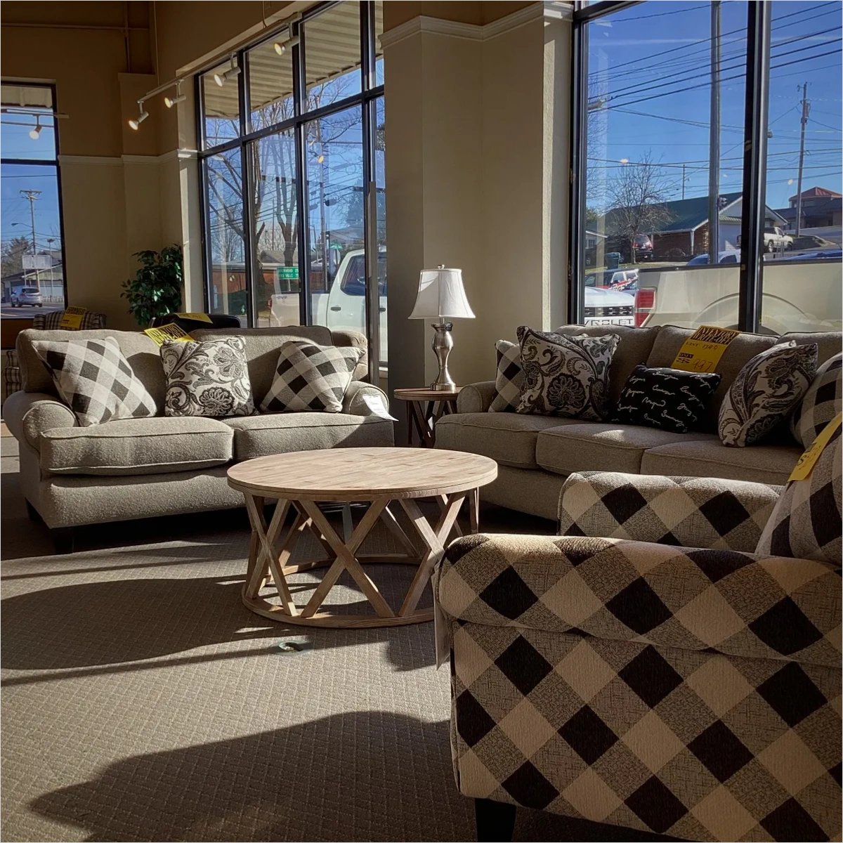 Mayberry's Complete Home Furnishings tweet media