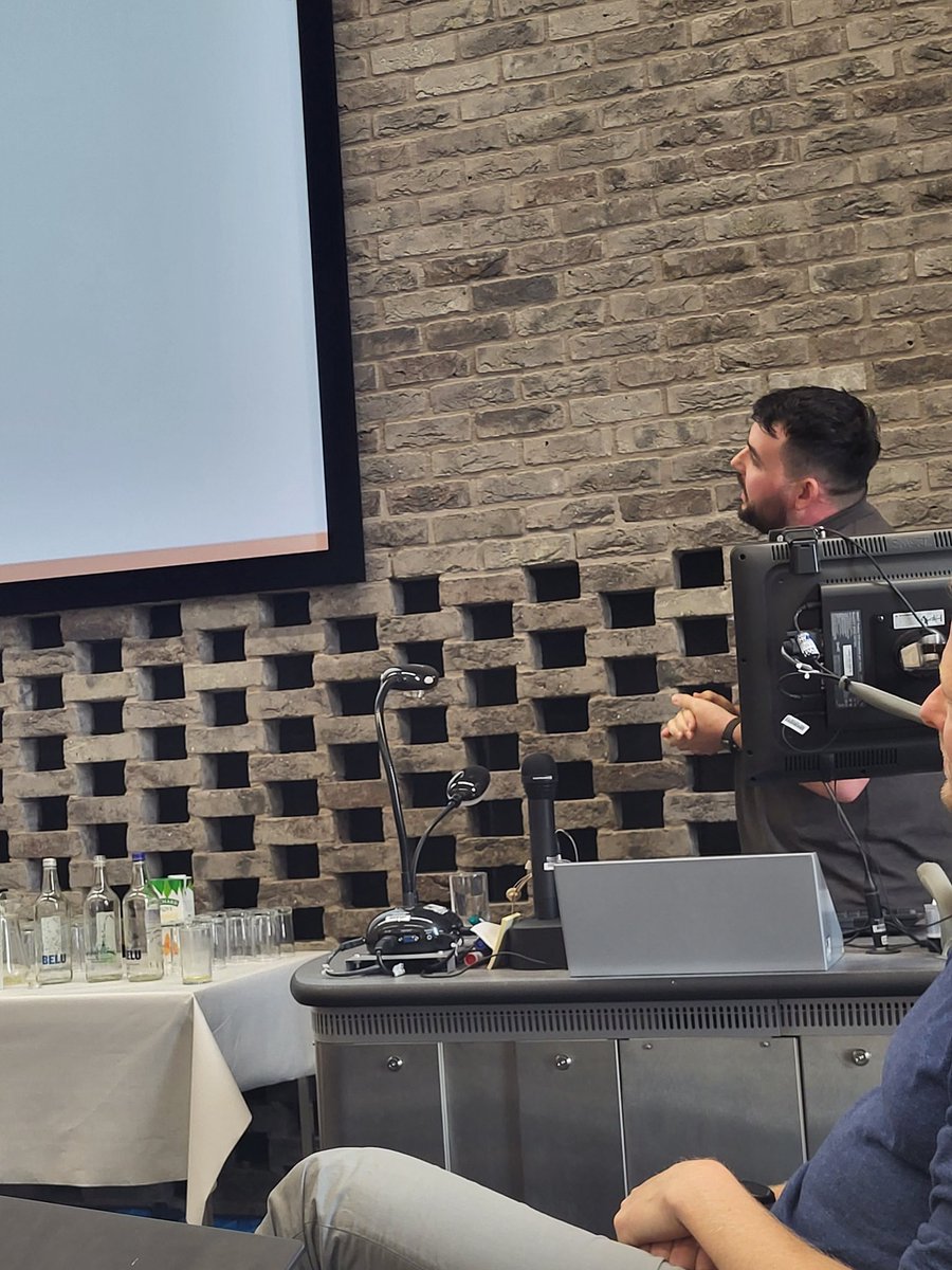 Sarah Rayment tweet media