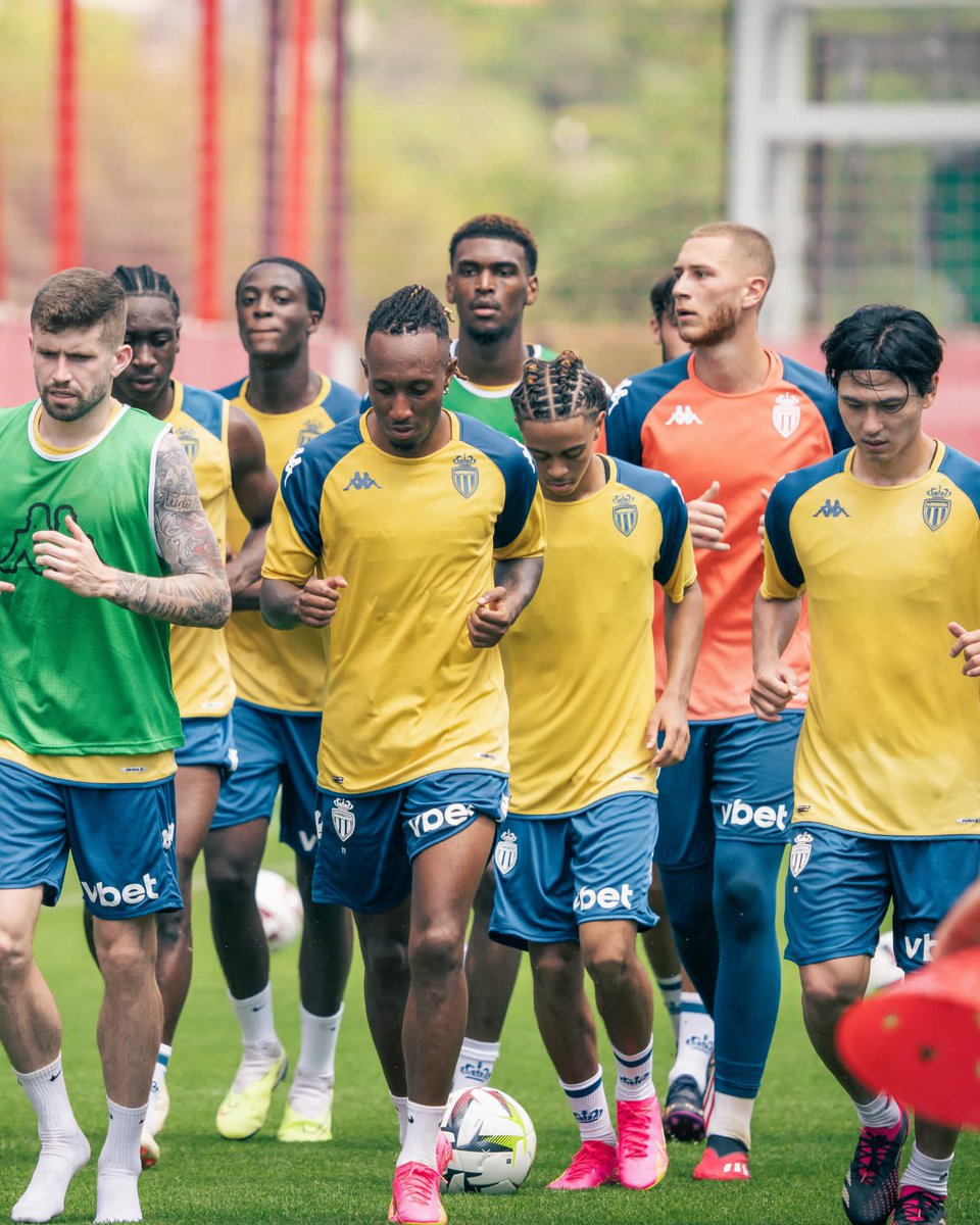 De volta ao trabalho! 💪🏾
23/24 🔛 🔴⚪
.
#ASMonaco