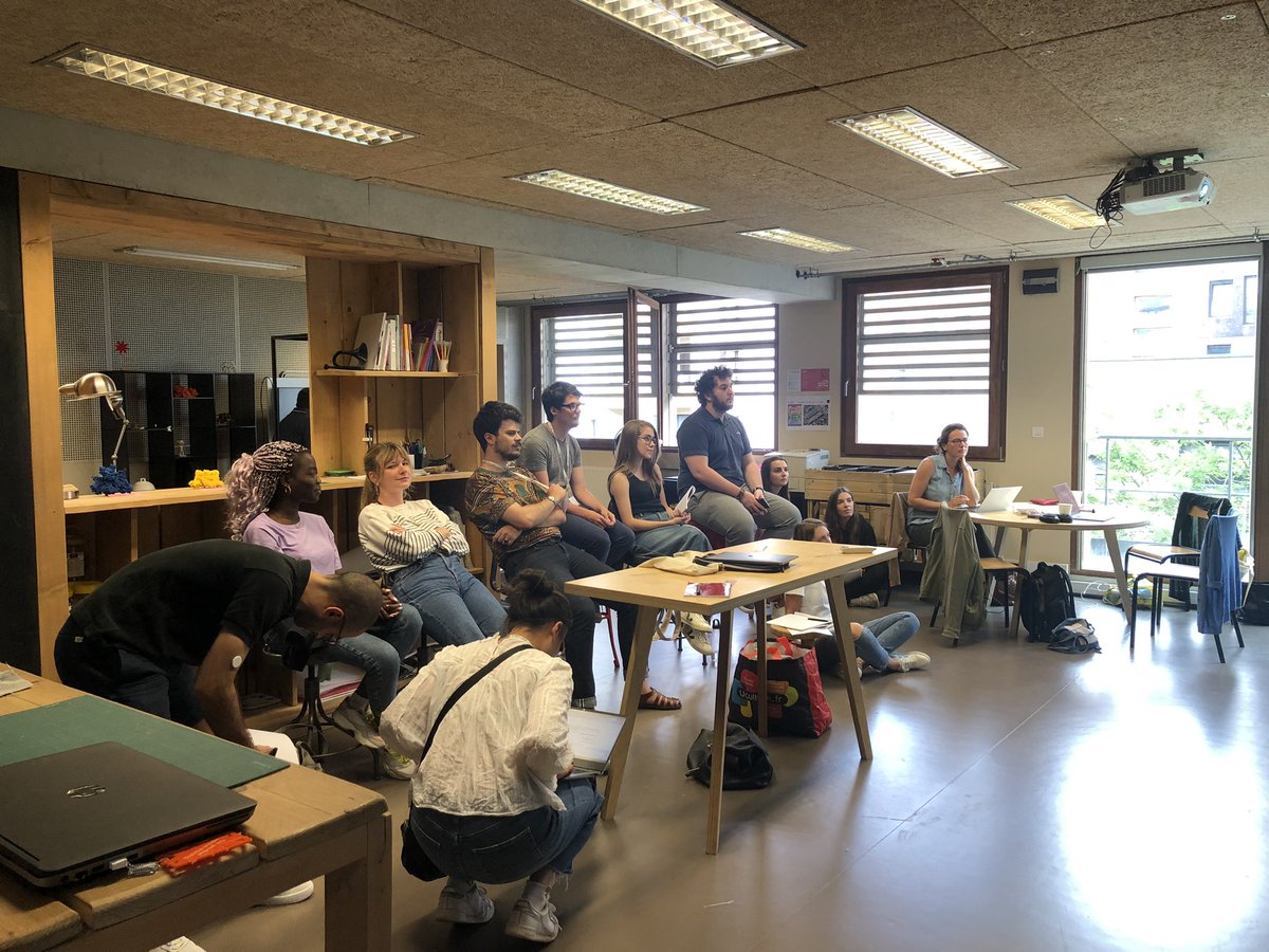 HackingCognition tweet media