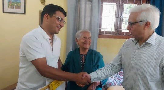 I was happy to witness Mrs #KhemLataWakhlu recognising &amp; rewarding d professional honesty &amp; commitment of <a href="/imtiyazkhan081/">Imtiyaz Khan</a> w/a certificate&amp;cash award, at a ceremony in Srinagar. Imtiyaz completed an important Project as Lead Contractor, on time &amp; within budget. Congratulations! 👏