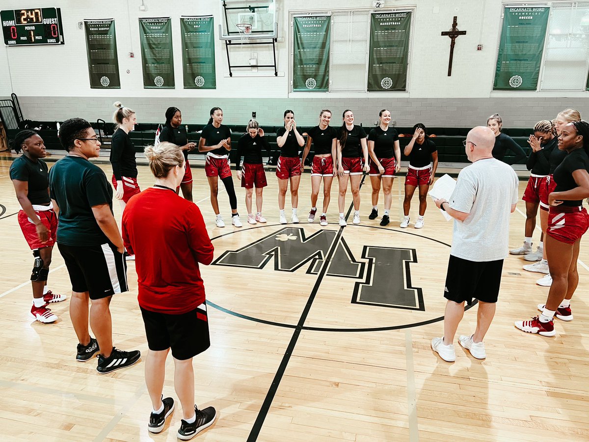 UIW Women's Basketball tweet media