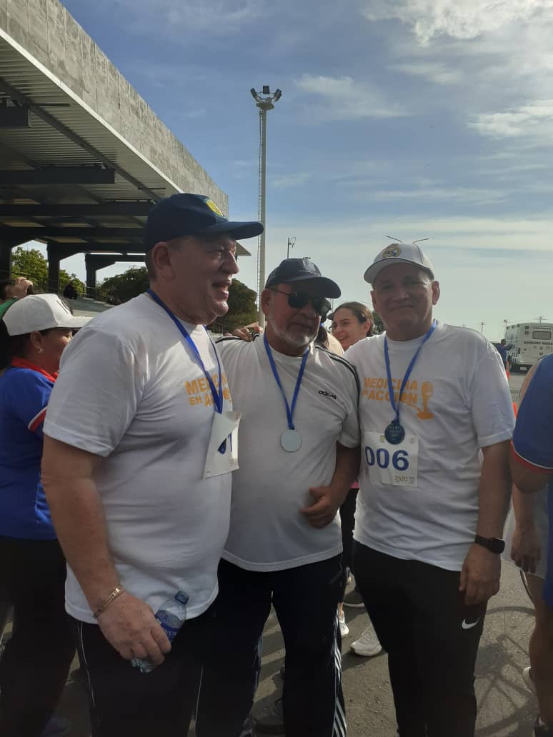Vice Adm de LUZ tweet media