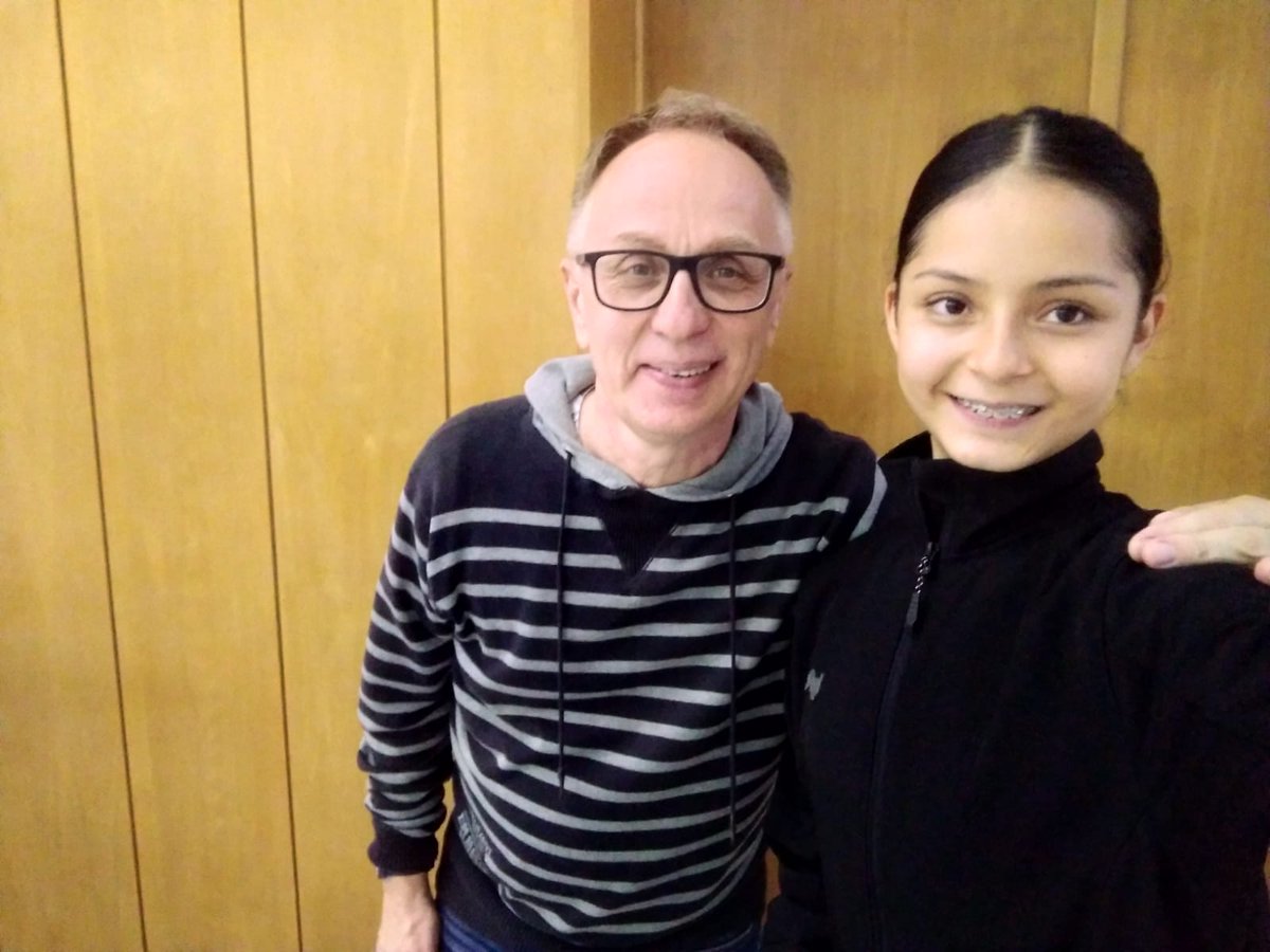 UArtes_Ags's tweet photo. 🤩Felicitamos a nuestra #alumna Camila González Gómez, quien fue invitada al #workshop "Wave of dance" en el Janina Jarzynówna-Sobczak Ballet School en Gdansk #Polonia, gracias a su alto desempeño como #bailarina, ¡felicidades!

✍️Lee la nota aquí:
https://t.co/S4jZMT2ynb https://t.co/yrlpJ3zTJr