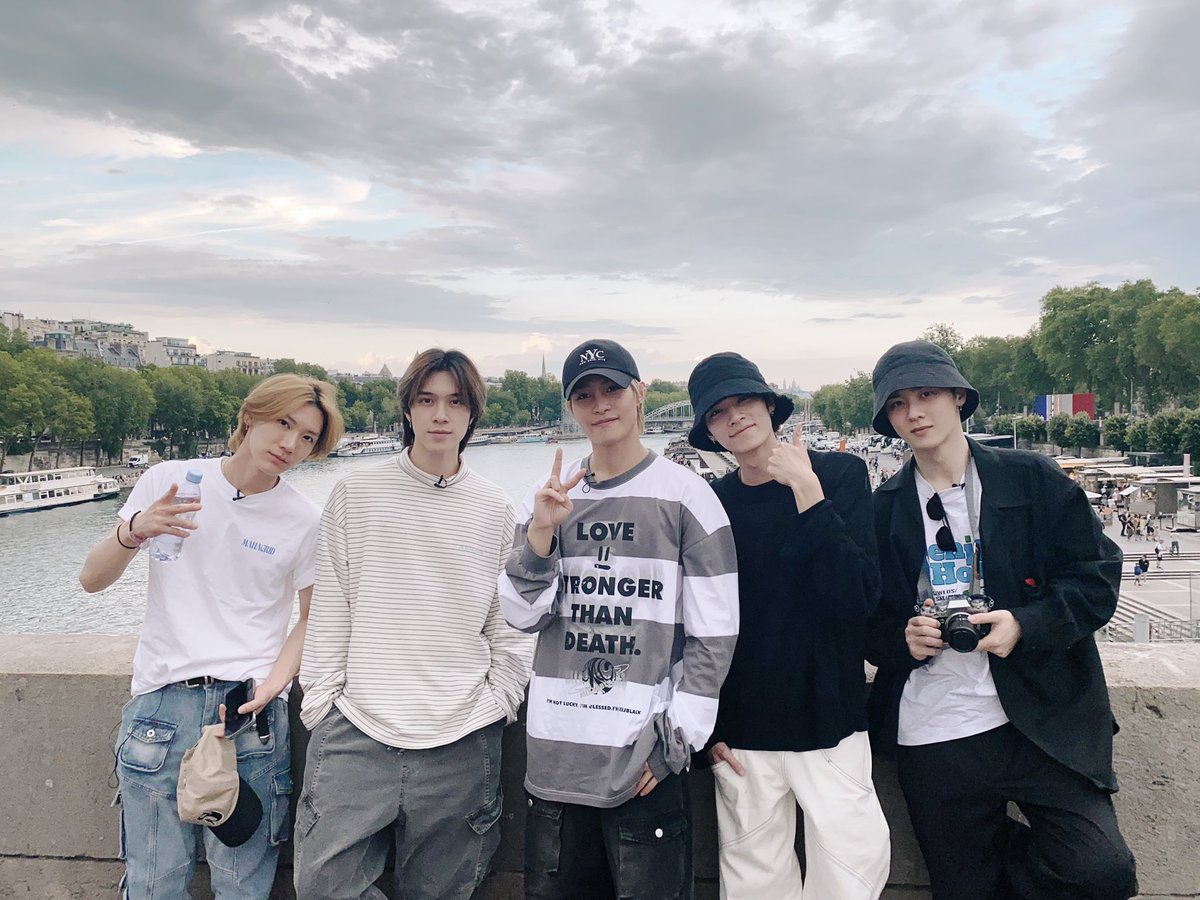 fan_france_ten's tweet photo. {🎬. 05.07.23}
Ten with WayV in Paris.
💭 WayV in Paris~💚 (BGM: Love Confession - Jay Chou)
#PARIS #Vlog #TourBox_Chapter8
#WayV_Phantom_in_PARIS
#WayV #WeiShenV #威神V
#Kimi|ten france⁺³³✨
~~~
Cr : @WayV_official https://t.co/fX56kTOaU6