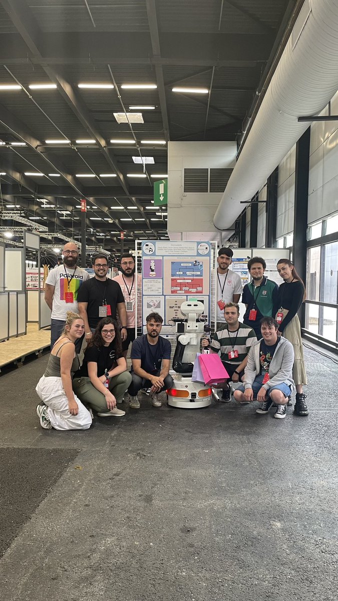 Intelligent Robotics Lab URJC tweet media