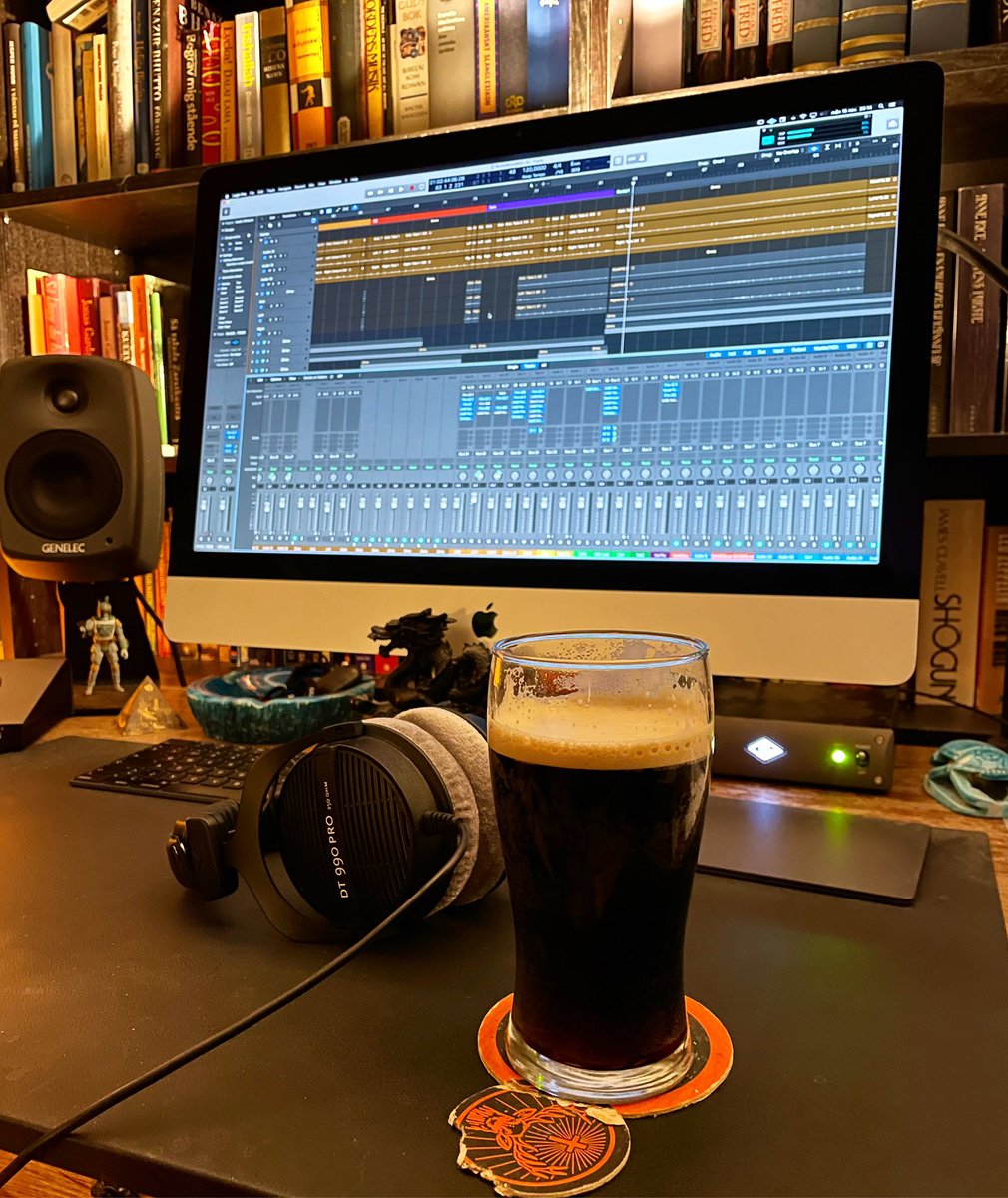 pmsaari's tweet photo. Time to get the machinery running again. #PMSaari #BeyondDimensionsStudio #studiointhebox #mixinthebox #universalaudio #uaudio #apollox4 #uadsatellite #uadsatelliteocto #logicpro #mixing #recording #genelec #genelec8020 #beyerdynamic #dt990pro #applespacegray #guinness https://t.co/yhVTPUAtFg