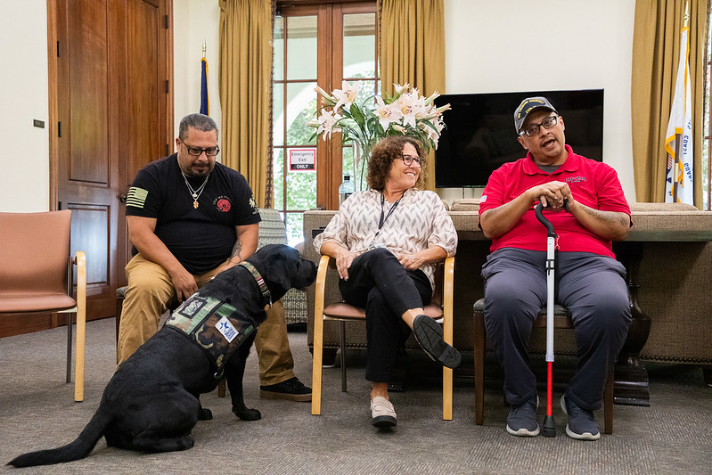 USHVHA's tweet image. 1/2 PAWS is a @VAPaloAlto pilot program that gives Veterans with PTSD the chance to train service dogs for fellow Veterans.