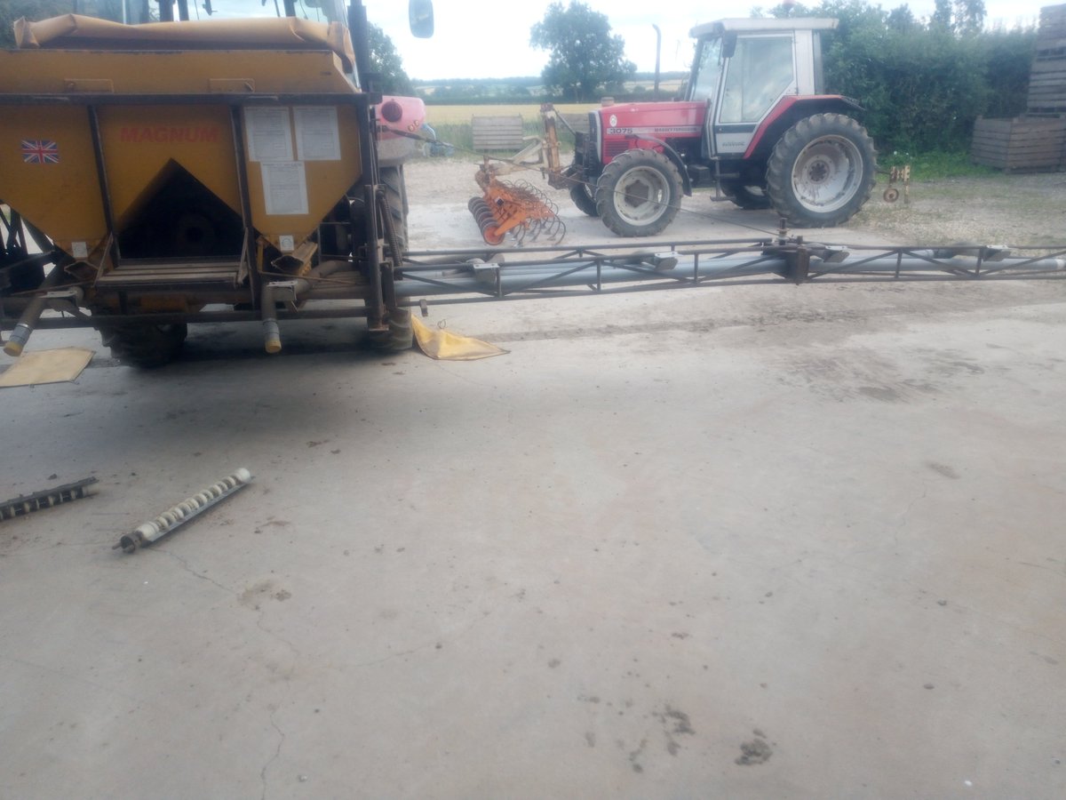 Andrew Wilson tweet media