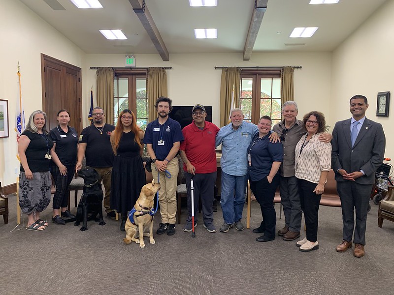USHVHA's tweet image. 1/2 PAWS is a @VAPaloAlto pilot program that gives Veterans with PTSD the chance to train service dogs for fellow Veterans.