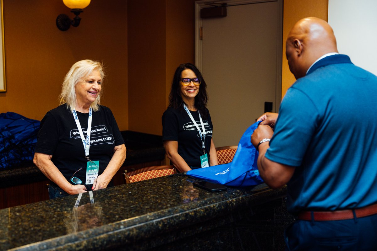 We are off to an amazing morning at the Innovative Schools Summit in Las Vegas! Our check-in team has loved meeting so many of the attendees. Here’s to a great morning of pre-conference sessions!
#innovativeschoolssummit #teachersfollowteachers #teachersoftwitter #education