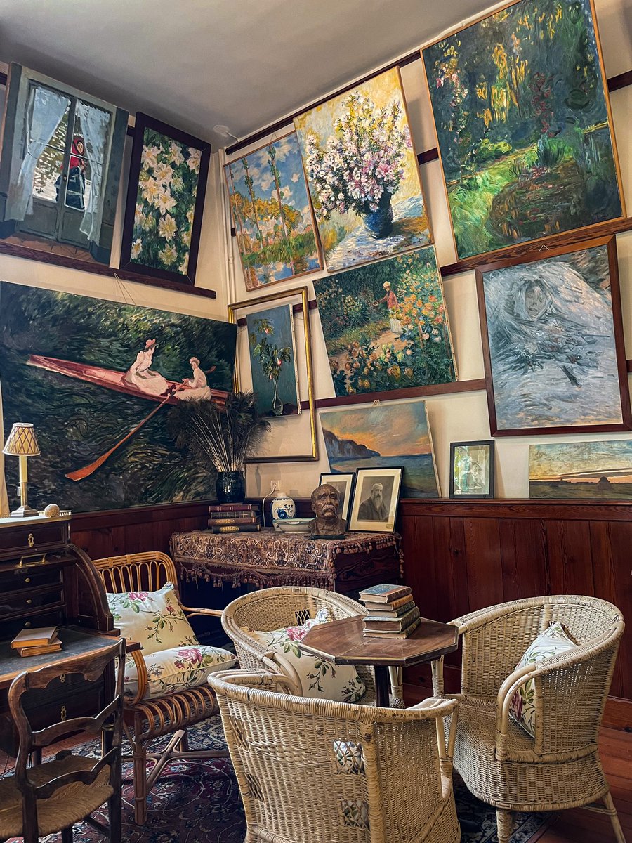 divinelymay's tweet photo. La maison de Claude Monet à Giverny. https://t.co/9suUFhHvgf