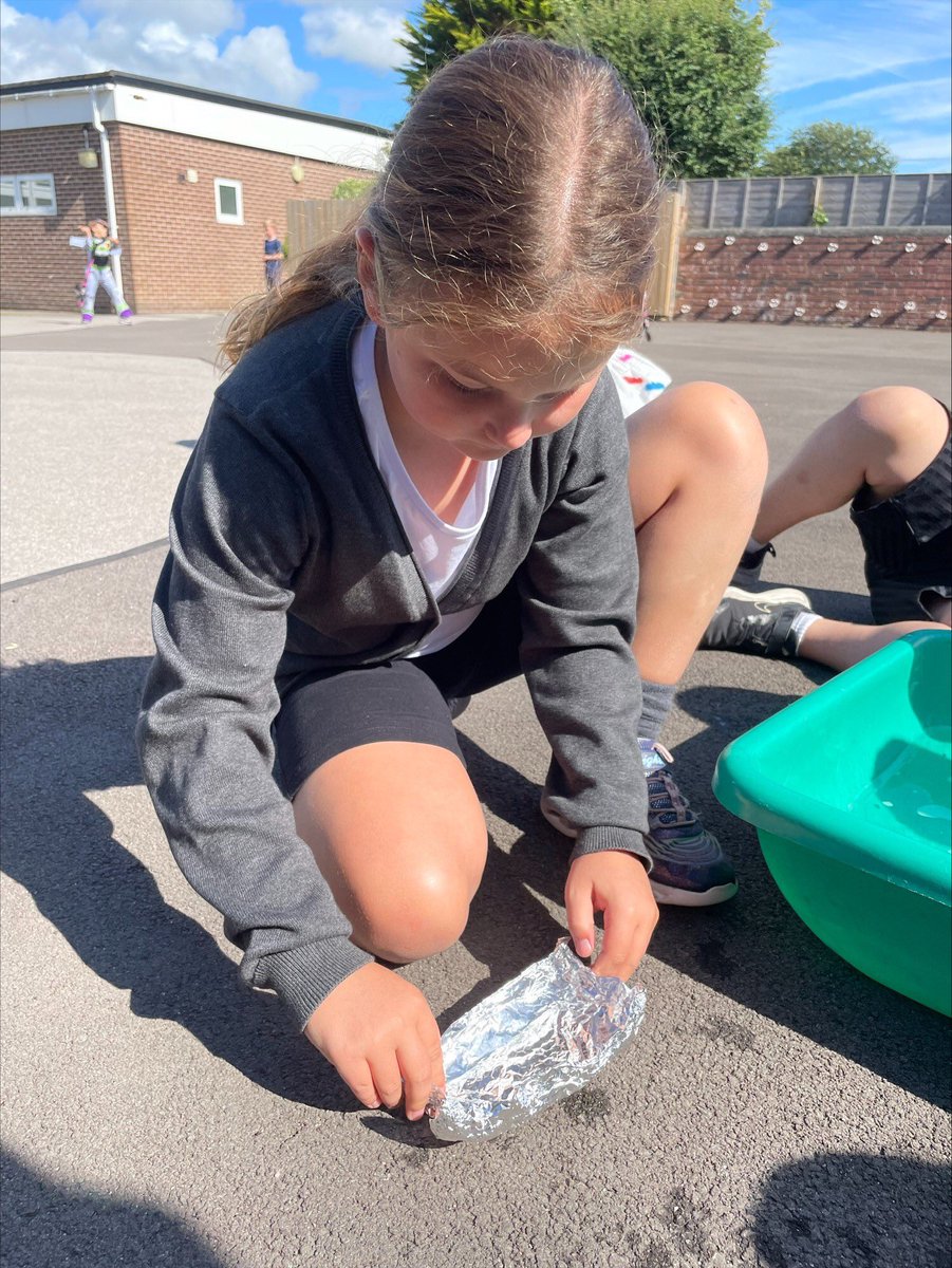 TSPClubhouse's tweet photo. We clearly have some budding engineers in club… Tonight we have tested our creative abilities by building boats and rafts out of kitchen foil. They stayed afloat and some could even carry passengers!🤩⚓️⛵️#create #enjoy https://t.co/jO8pnFY8cO