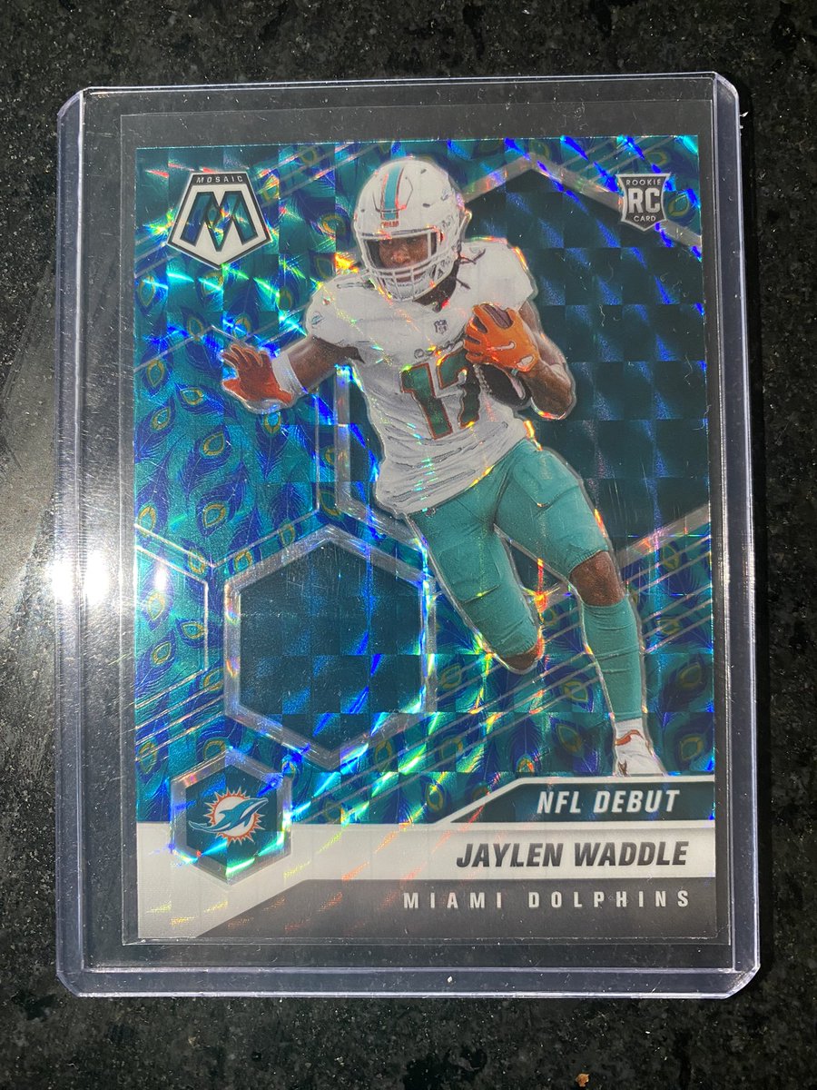 TheCardCop's tweet image. Letting go some of my Waddles @HobbyConnector @CardboardEchoes @sports_sell